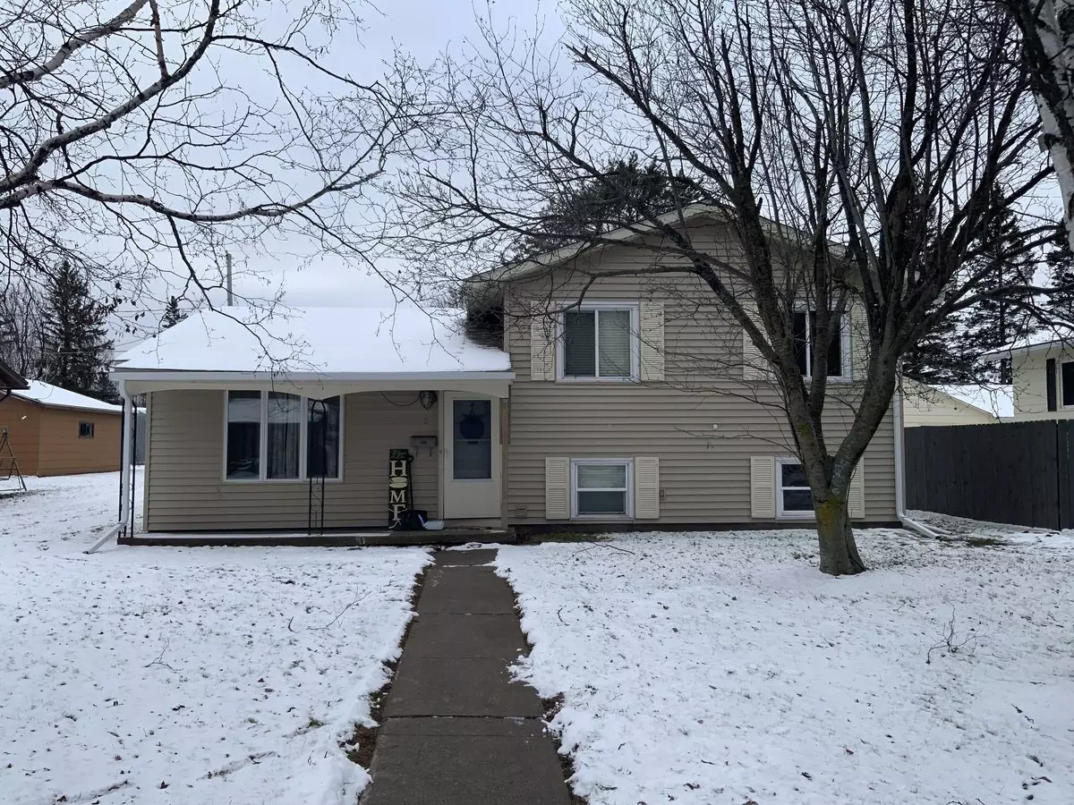 8 Maple Ave House for rent in Superior, WI