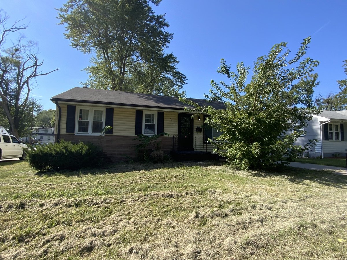 6841 Frostview Ln Berkeley, MO House for Rent Rentable