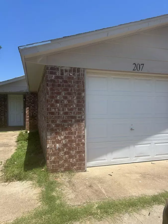 207 Windsor Way House for rent in Midwest City, OK