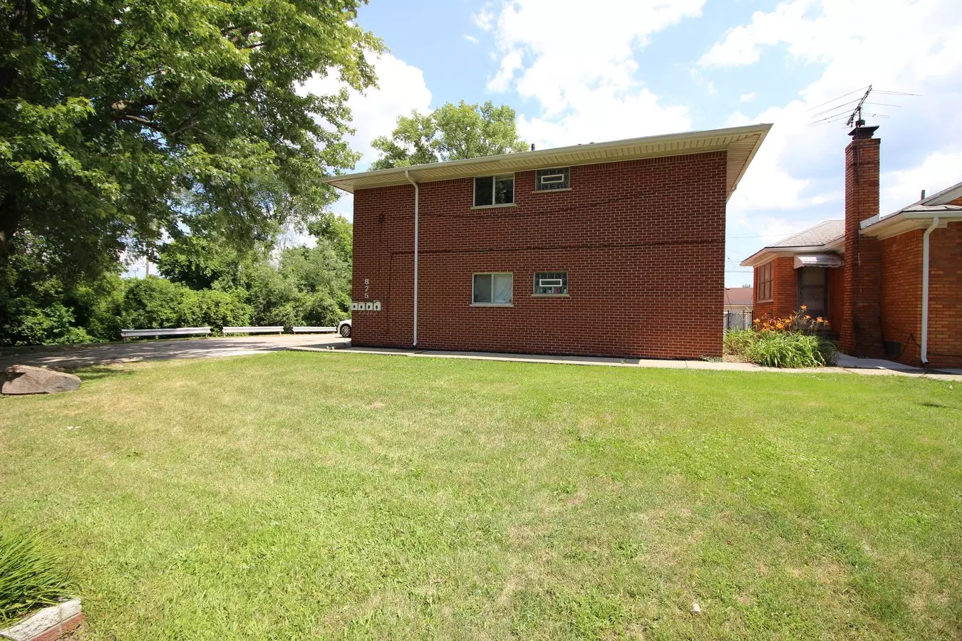 875 Raupp Pl Apartment for rent in Lincoln Park, MI