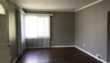 5 of 16 Cozy Ranch In Harper Woods House for rent in Harper Woods, MI