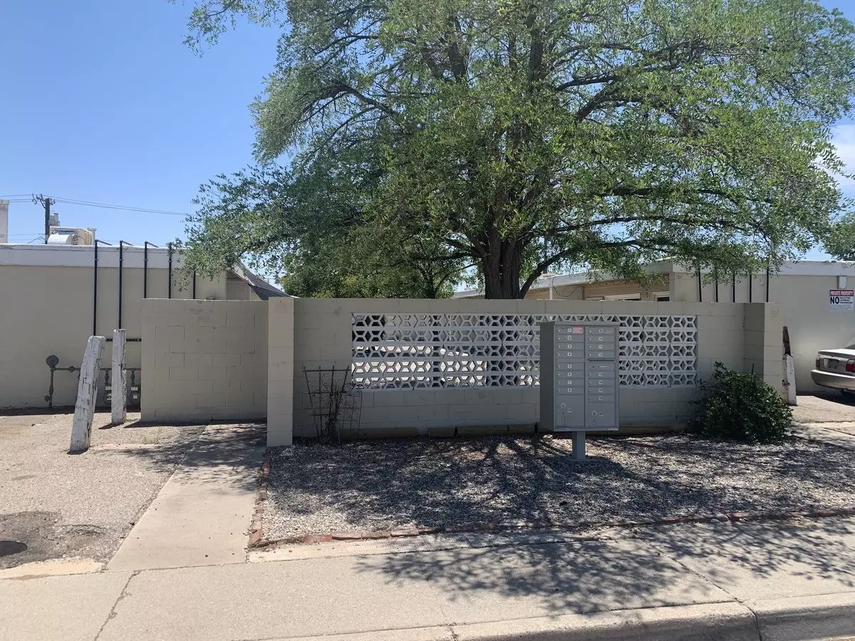 Modern, Updated 1 Bedroom Courtyard Apartment With Yard In Ridgecrest Apartment for rent in Albuquerque, NM
