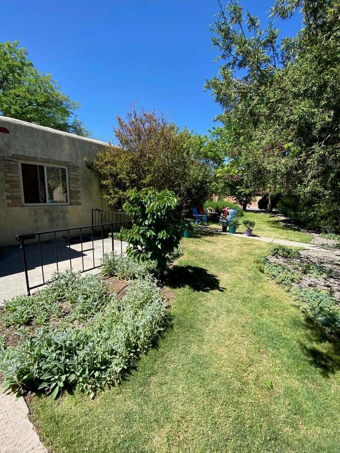 Fully Furnished / Fully Loaded, Charming Nob... Apartments Albuquerque, NM