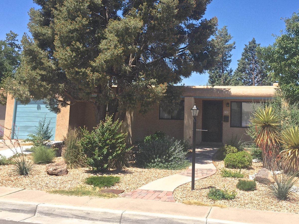 Terrific Pueblo Style 3 Bed, 2 Bath With All The... Apartments