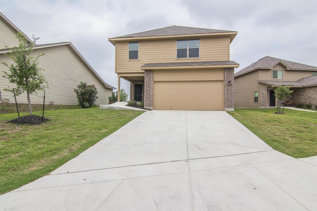 2123 Bigmouth Hook San Antonio, TX House for Rent Rentable