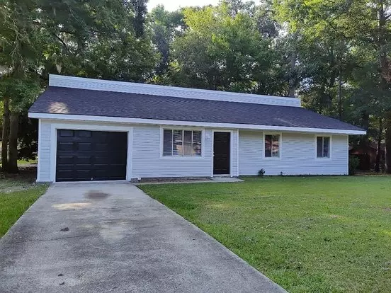 304 Simpson St Apartment for rent in Hinesville, GA