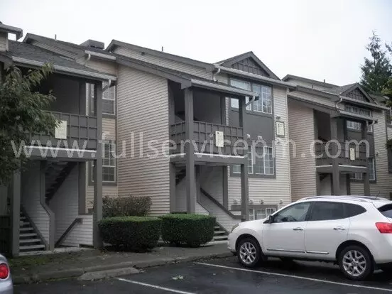 Wonderfully Updated 2nd Floor Condo Apartment for rent in Kent, WA