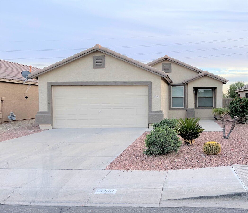 2Bd 1Ba Single Level Surprise Home! Apartments Surprise, AZ