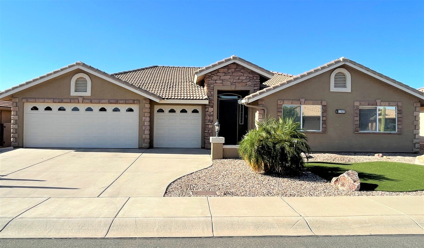 3Bd 25ba Spacious Single Level Mesa Home! Apartments Mesa, AZ