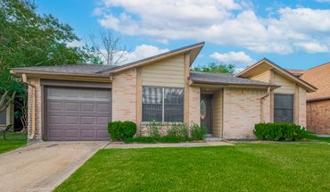 15331 Peachmeadow Apartment for rent in Channelview, TX