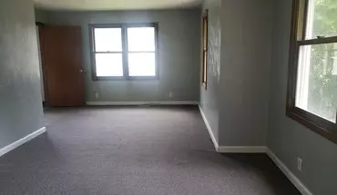 5 of 12 1208 Palmer- South East Side Duplex Apartment for rent in Kalamazoo, MI