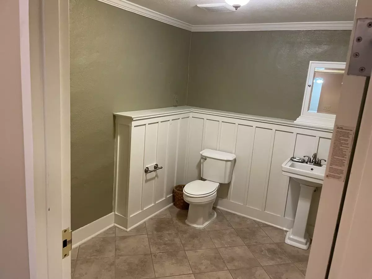 2 of 4 Downtown Griffin Office Space Apartment for rent in Griffin, GA