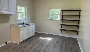 4 of 6 1037 W Slaton Ave House for rent in Griffin, GA