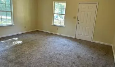 3 of 6 1037 W Slaton Ave House for rent in Griffin, GA