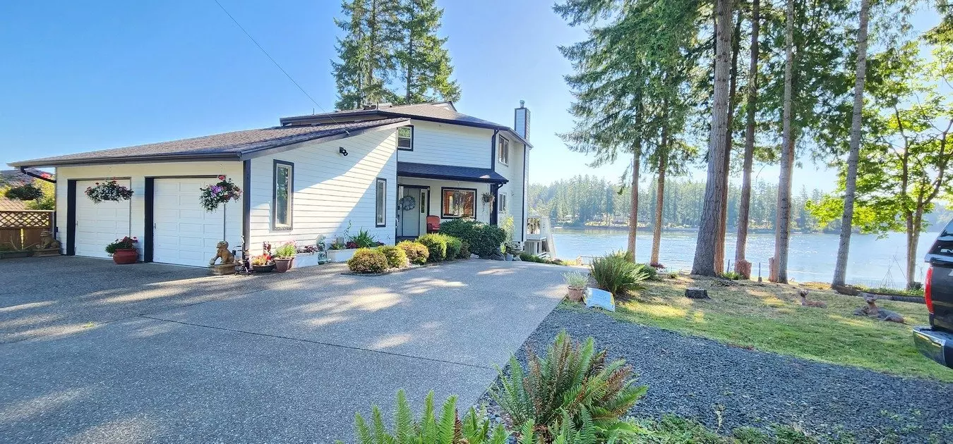 91 SE Skookum View Dr House for rent in Shelton, WA