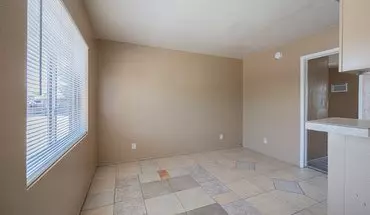 4 of 14 14 S 31st Ave Apartment for rent in Phoenix, AZ