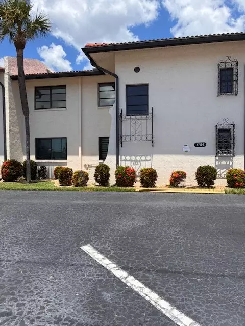Gorgeous Updated Unit Right On The Water! 2/2 Cape Coral House for rent in Cape Coral, FL
