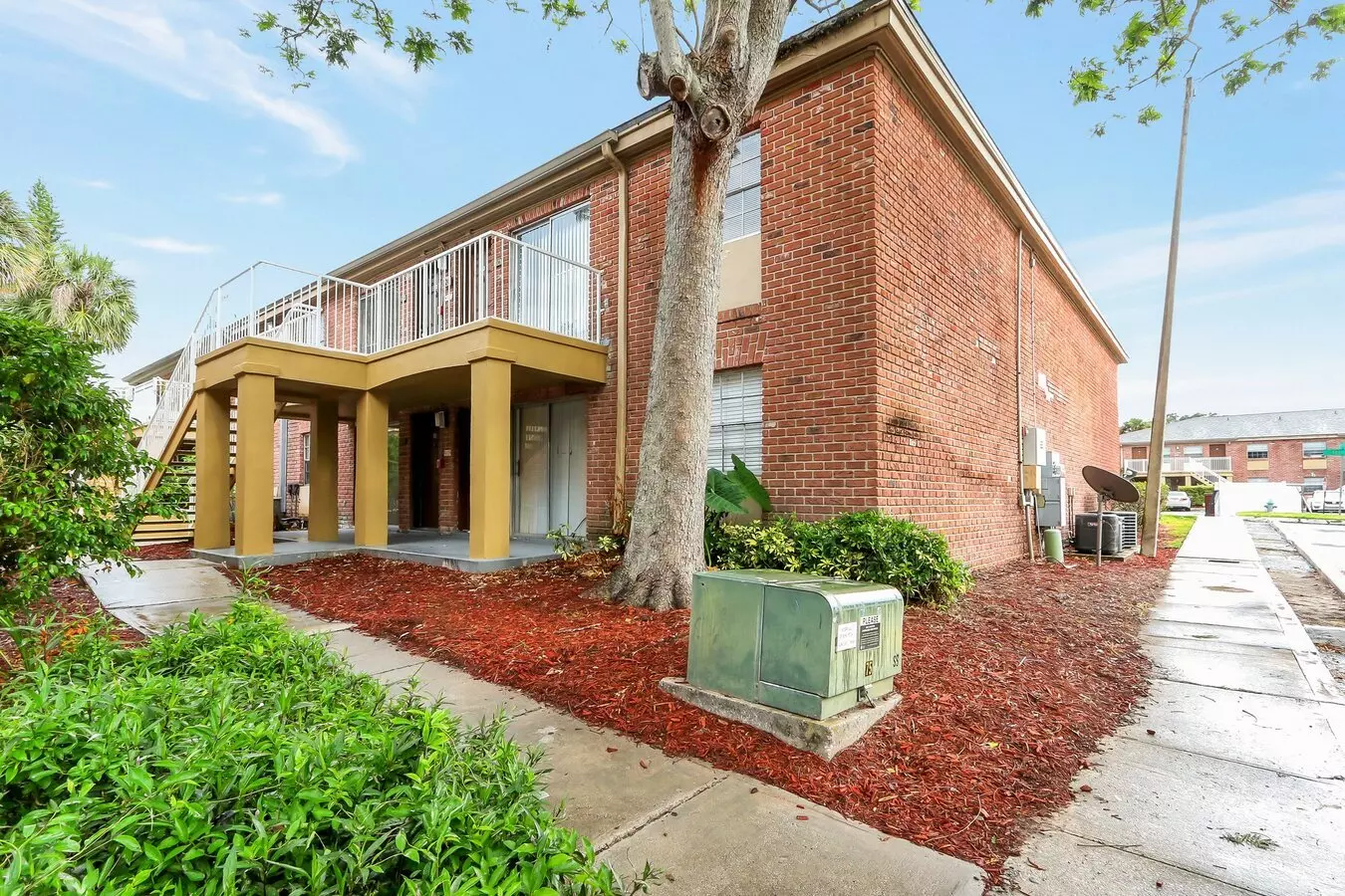 Beautiful 1/1 Bath Condo Located On The 1st Floor! House for rent in Maitland, FL