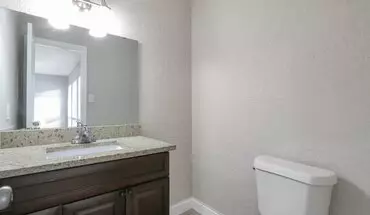 5 of 25 2/2.5 Big And Spacious With Tiles, Washer/dryer And Patio In The Unit House for rent in Orlando, FL