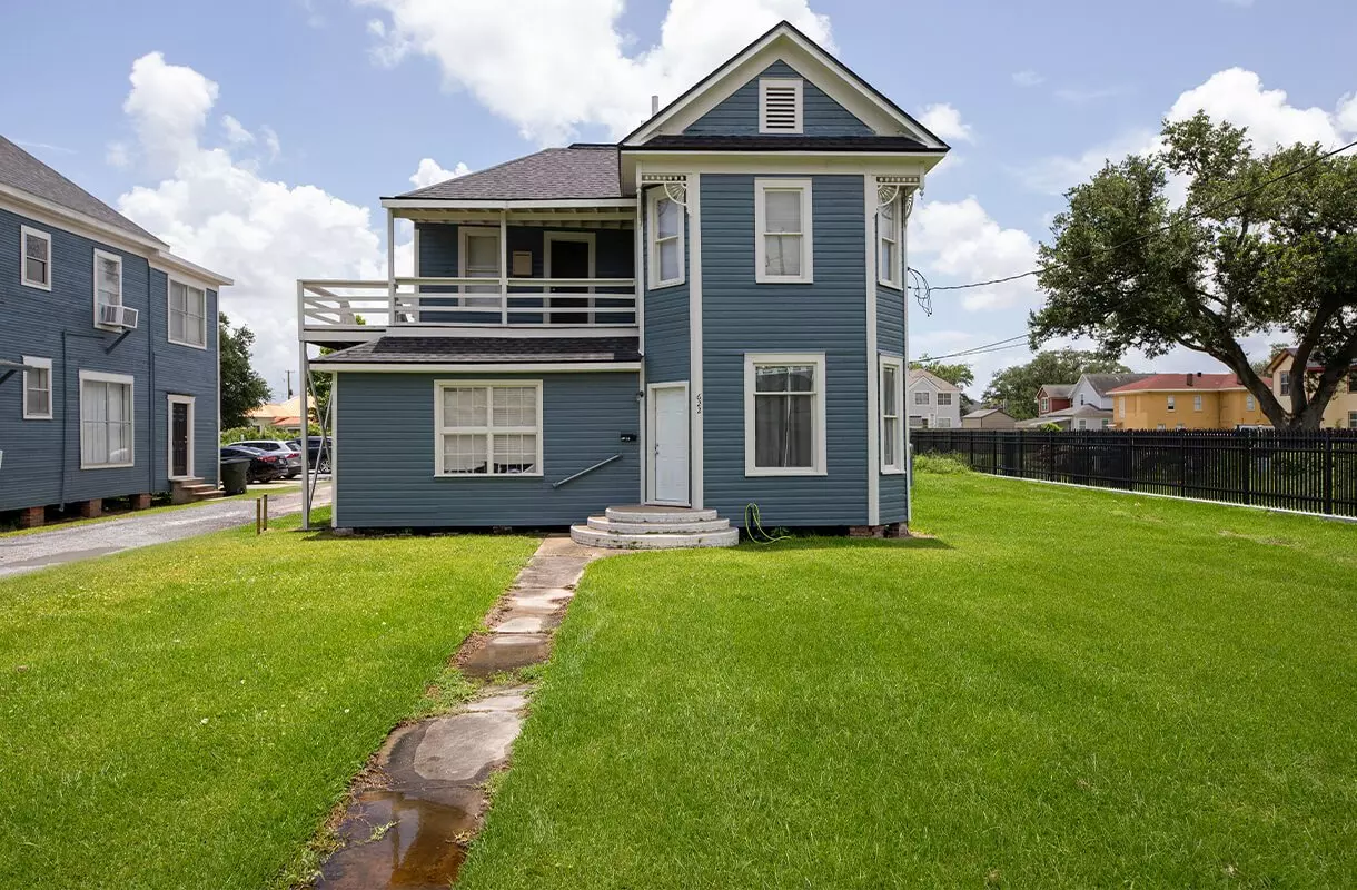 622 Iris St Apartment for rent in Lake Charles, LA