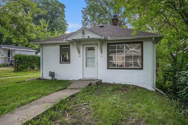516 Gayle Ave Apartment for rent in Kalamazoo, MI