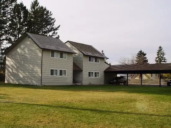 2 Bedroom 1 Bath Apartment W/ Carport Apartment for rent in Kalispell, MT