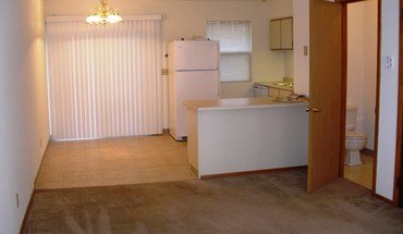 3 of 24 Jefferson- Steeple Hill Apartment for rent in Jefferson, WI