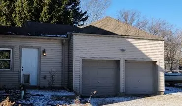 2 of 17 Duplex Upper Apartment for rent in Oconomowoc, WI