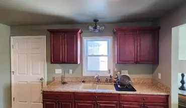 5 of 17 Duplex Upper Apartment for rent in Oconomowoc, WI