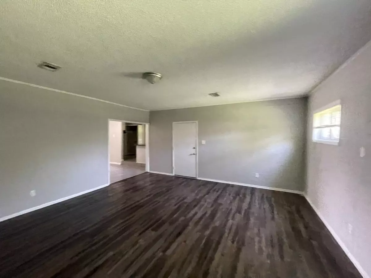 2 of 2 Section 8 Approved 3 Bedroom In 38127 House for rent in Memphis, TN