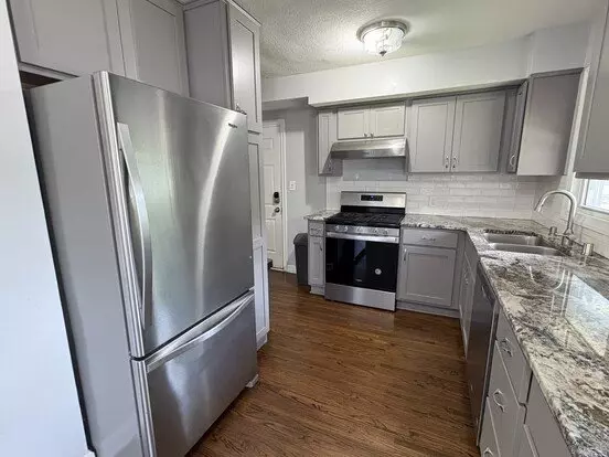 Modern 3-bed, 2-bath Sfh Available 8/1 In Mpls Apartment for rent in Minneapolis, MN