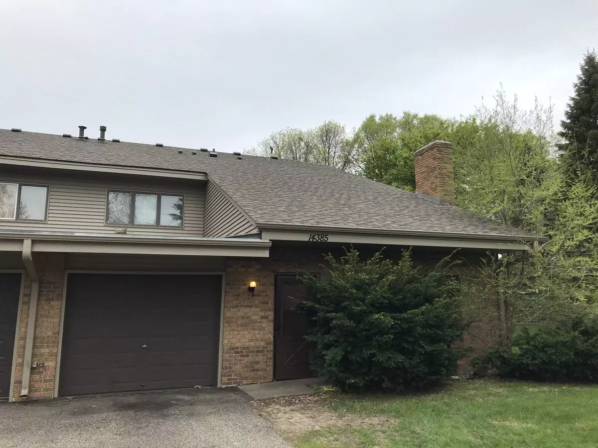 3-bed, 2.5 Bath Unit Available Now In Apple Valley! House for rent in Apple Valley, MN