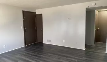 3 of 14 5509 Yates Ave Apt 4 N House for rent in Crystal, MN