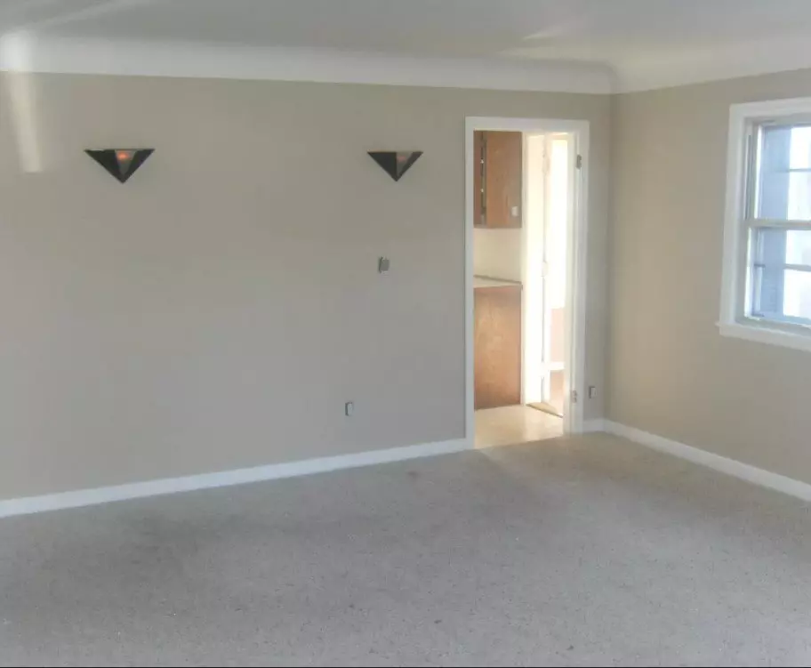 2 of 4 5640 Fremont Ave N House for rent in Brooklyn Center, MN