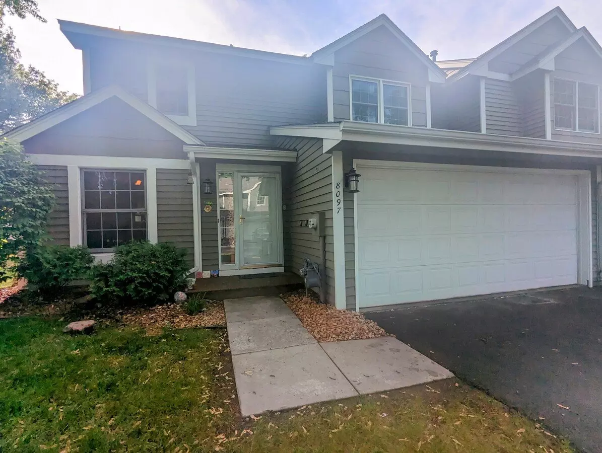 Updated End Unit 3Bdrm 2Bath In A Great Location 7/20 House for rent in Eden Prairie, MN