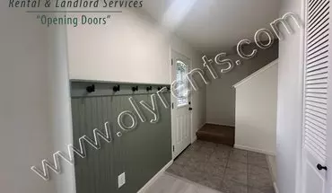 2 of 28 4 Bdrm, 2.5 Bath Home With Ac!! House for rent in Olympia, WA