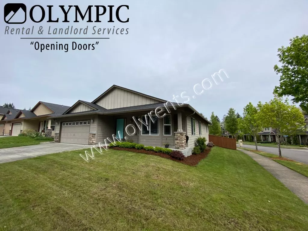 Spacious 3 Bdrm 2 Bath Rambler On Corner Lot With Air Conditioning! House for rent in Lacey, WA