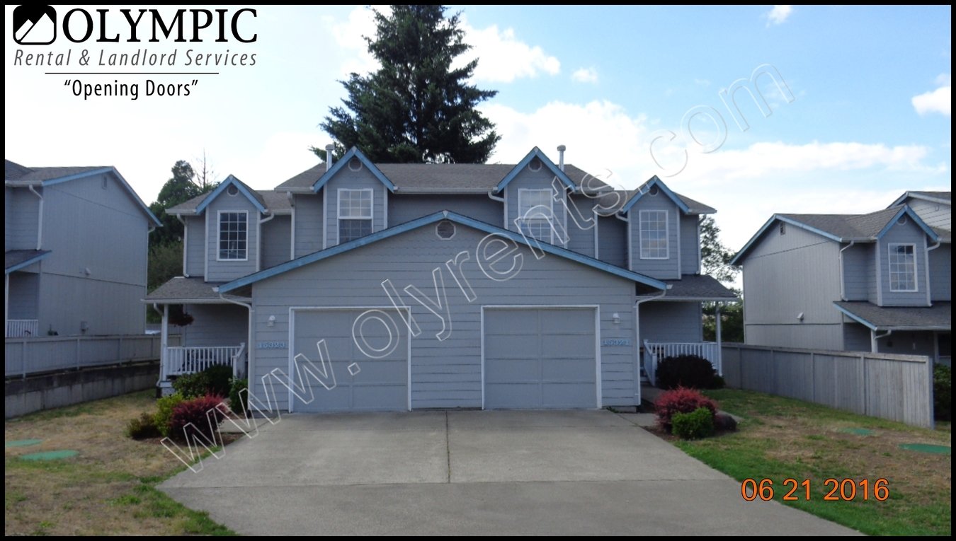 Updated 3 Bdrm, 2.5 Bath Duplex In Yelm - New Carpet, Paint & Counters Apartment for rent in Yelm, WA