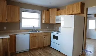 3 of 12 306 7th Ave NW House for rent in Minot, ND