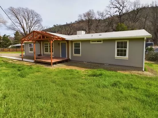 Spring Valley 3-bedrooms Home Apartment for rent in Clearlake Oaks, CA