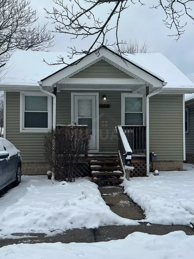 Nice 2 Bedroom Ranch For Lease! House for rent in Hazel Park, MI