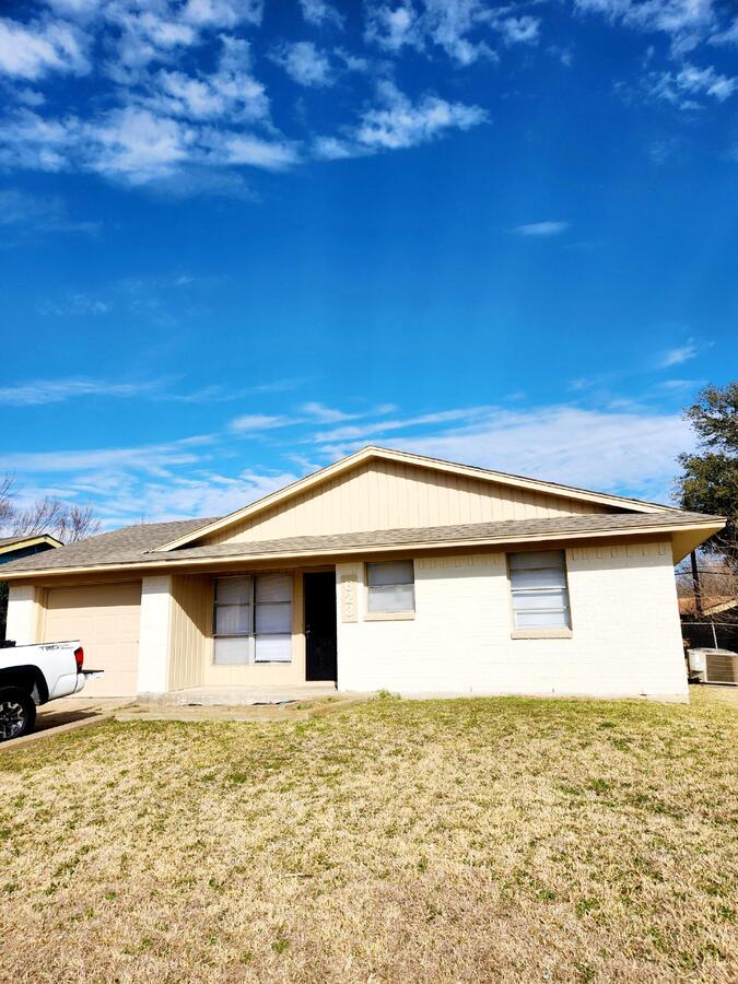 623 E Celeste Dr Garland, TX House for Rent Rentable