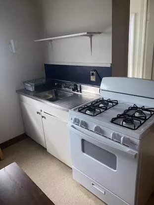 Huge House For Sudent Housing Apartment for rent in Syracuse, NY
