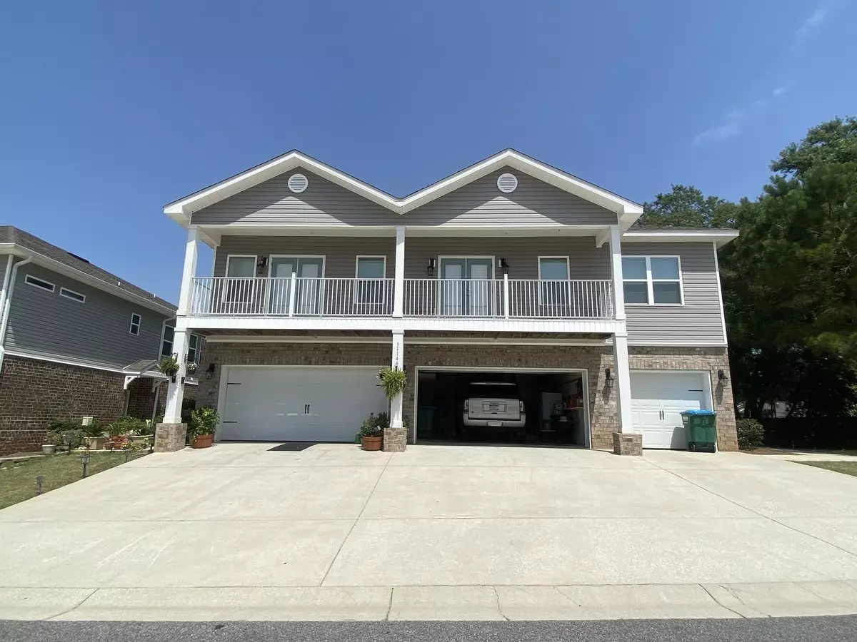 2 Bed/2 Bath Townhome In Quail Hollow Across From Pool! House for rent in Daphne, AL