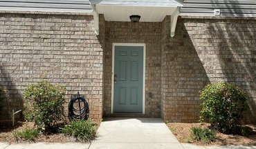 2 Bed/2 Bath Townhome In Quail Hollow Across From Pool! Apartment for rent in Daphne, AL