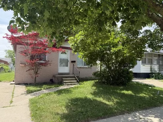 11116 Maxwell Ave Apartment for rent in Warren, MI