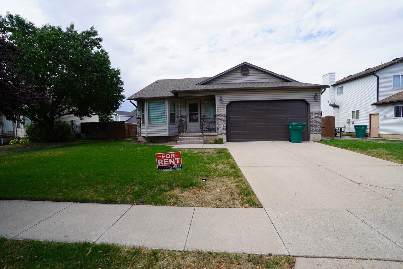 696 Fox Run Layton, UT House for Rent Rentable