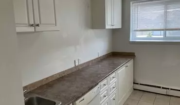 2 of 12 (pn1214) 1 Bedroom Updated House for rent in Edmonton, AB