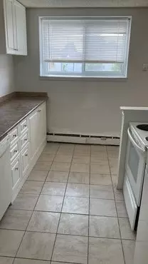 4 of 12 (pn1214) 1 Bedroom Updated House for rent in Edmonton, AB