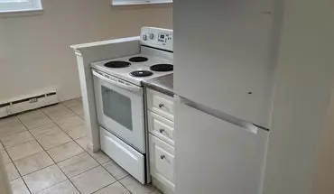 3 of 12 (pn1214) 1 Bedroom Updated House for rent in Edmonton, AB